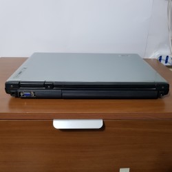 ** ACER 18020 Con windows XP schermo 15,4"