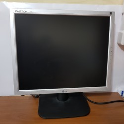 Monitor LCD LG 18201 17 POLLICI