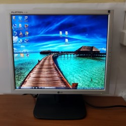Monitor LCD LG 18201 17 POLLICI