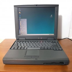 ** FUJITSU 18022 con windows 98 se 18044