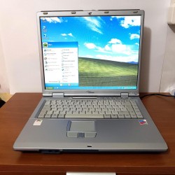 ** FUJITSU C1110D 18043 Con Windows XP E Porta Seriale e parallela