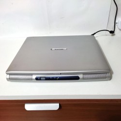 Portatile PC Ricondizionato con floppy integrato