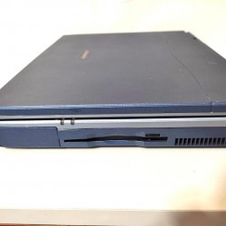Gericom ** 21035 Notebook PENTIUM III 1.10 ghz Porta Seriale