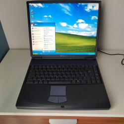 PC Portatile Con Windows XP Porta Seriale rs232