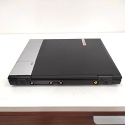 MINI Notebook 22018 Compaq Windows XP Porta Seriale